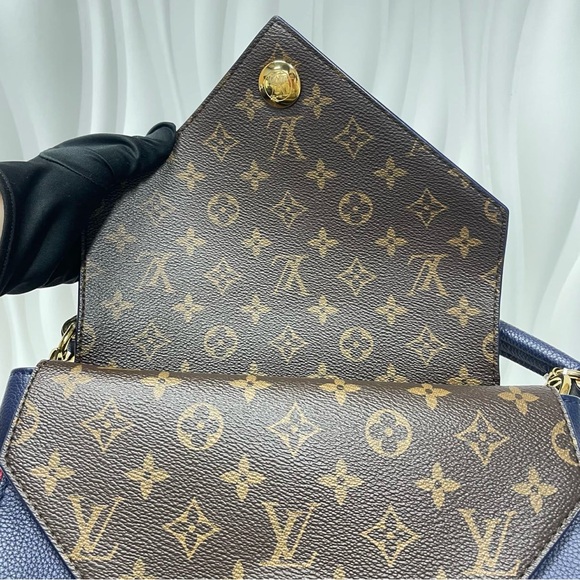Louis Vuitton Volta Handbag in Navy Leather & Monogram Canvas - Picture 7 of 12